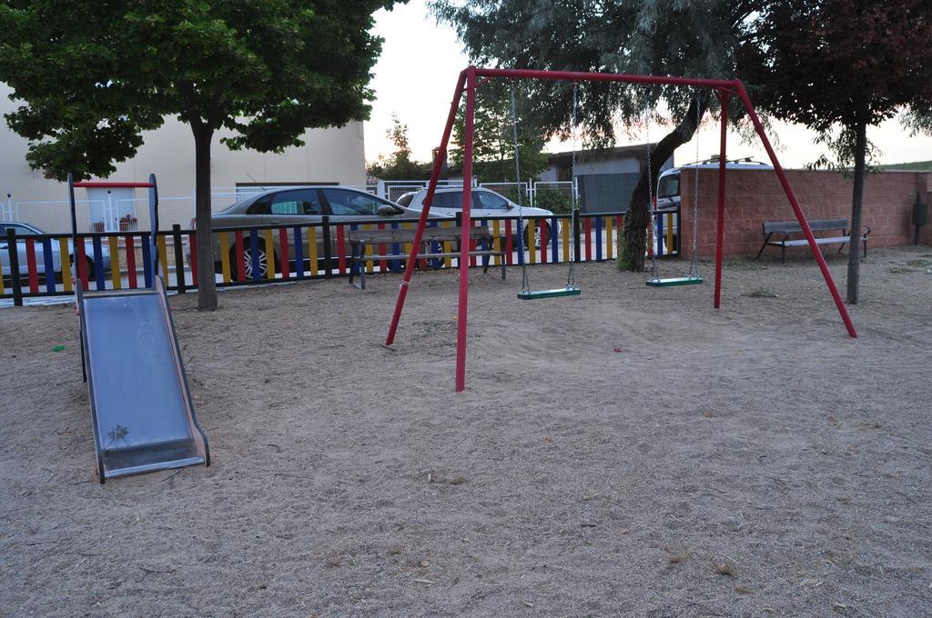 Apartamentos Rurales Romero Nohales Ruang foto